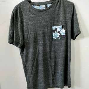 Pocket T-shirt